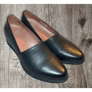 Dansko black leather Shanda wedge women’s slip on. Size  39/9